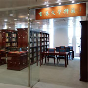 香港文学特藏 Input Alt Text and Advisory Title under Advanced Tab, remove width and height